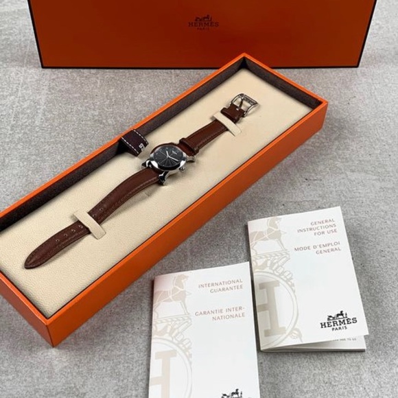 💯 authentic Hermès watch 9/10 condition - Picture 6 of 8